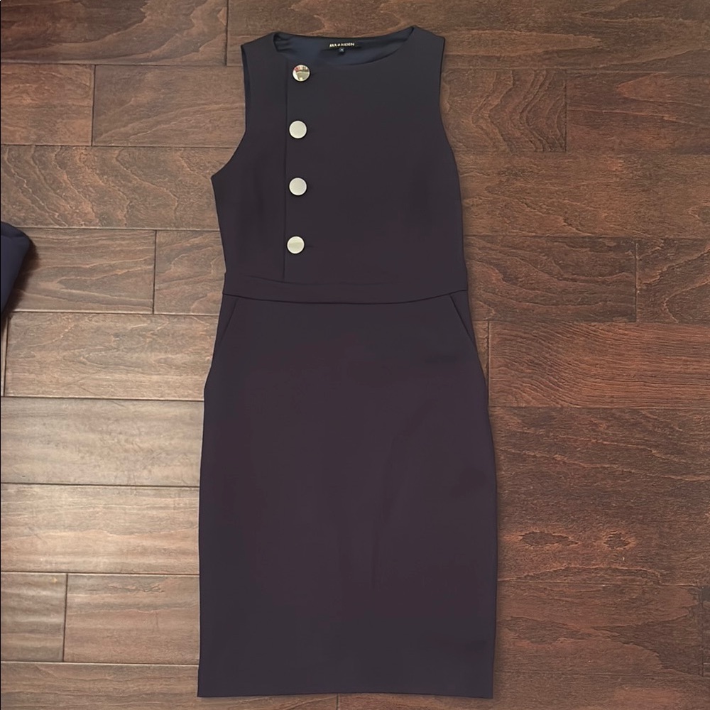 Elegant Navy Sleeveless Dress